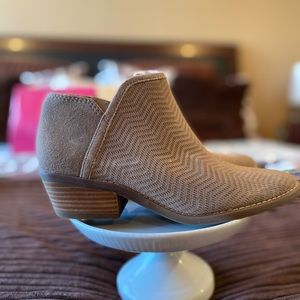 Lucky Brand LP-Farel Leather Ankle Boots